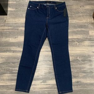 Tahari jeans